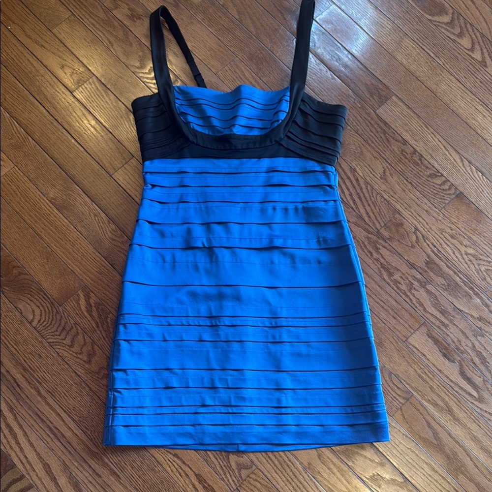 BCBGMaxAzria Blue Black Tiered Bodycon Mini Dress